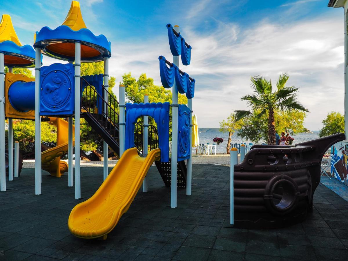 Salve Croatia Mobile Homes In Amadria Park Trogir เซเกต วรันยีชา ภายนอก รูปภาพ